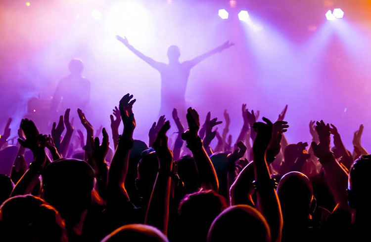 ドライブをもっと楽しく！サブウーファースペシャルサイト
