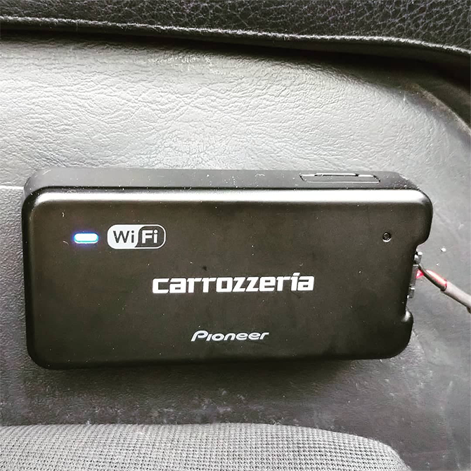DCT-WR100D | 車載用Wi-Fiルーター | カーナビ・カーAV(carrozzeria 